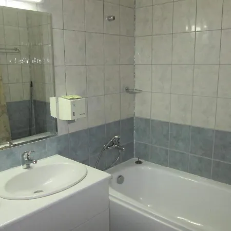 Flora Apartment Μπόροβετς